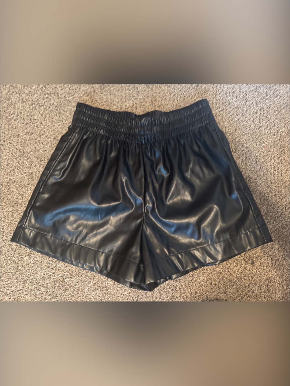 entro Black Faux Leather Elastic waist Shorts